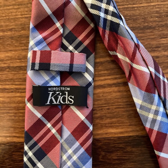 NWOT Nordstrom Kids Tie - Picture 2 of 2